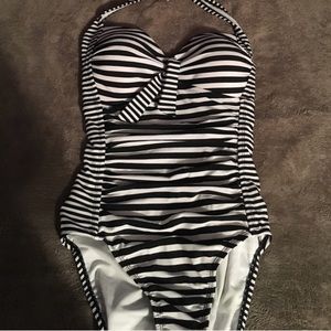 Bathing suit